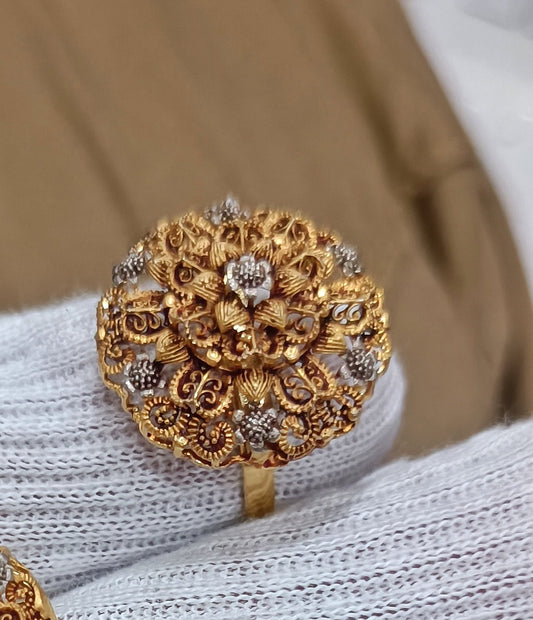 Beautiful ring032